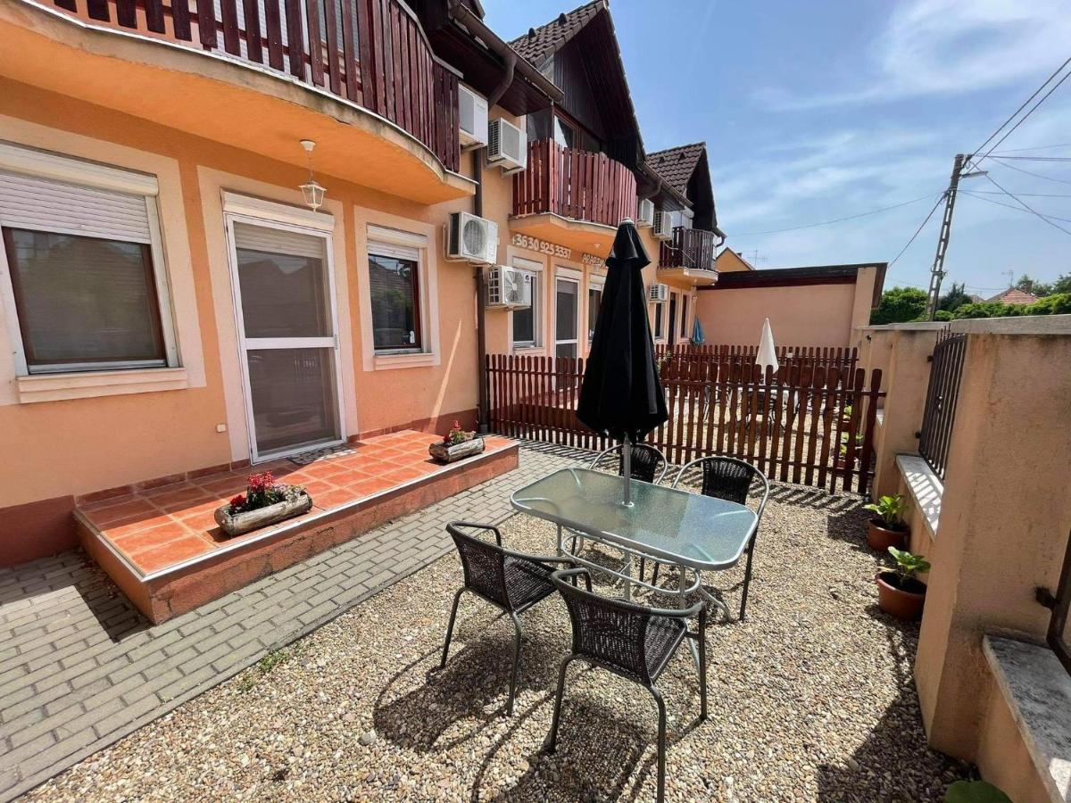 Apartment Hellasz *